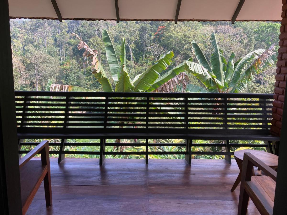 Spice Forest Plantation Homestay, Thekkady Vandiperiyār Exterior foto