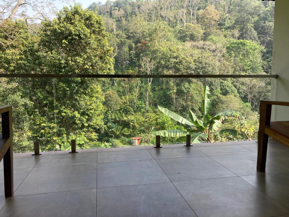 Spice Forest Plantation Homestay, Thekkady Vandiperiyār Exterior foto